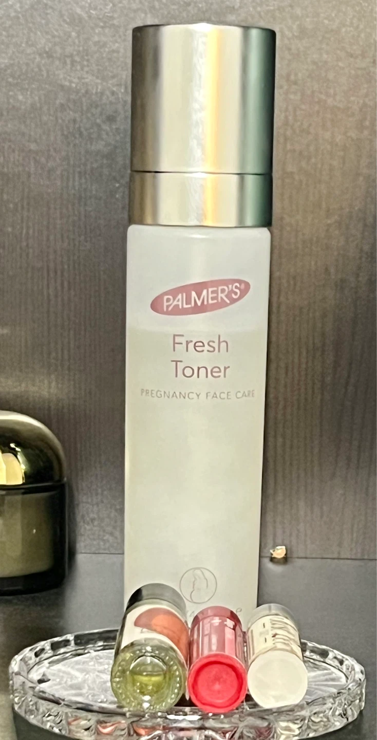 Beauty Bundle - Palmer’s Toner, ‘Vacation’ Perfume, 2 Lip Balms - photo 2