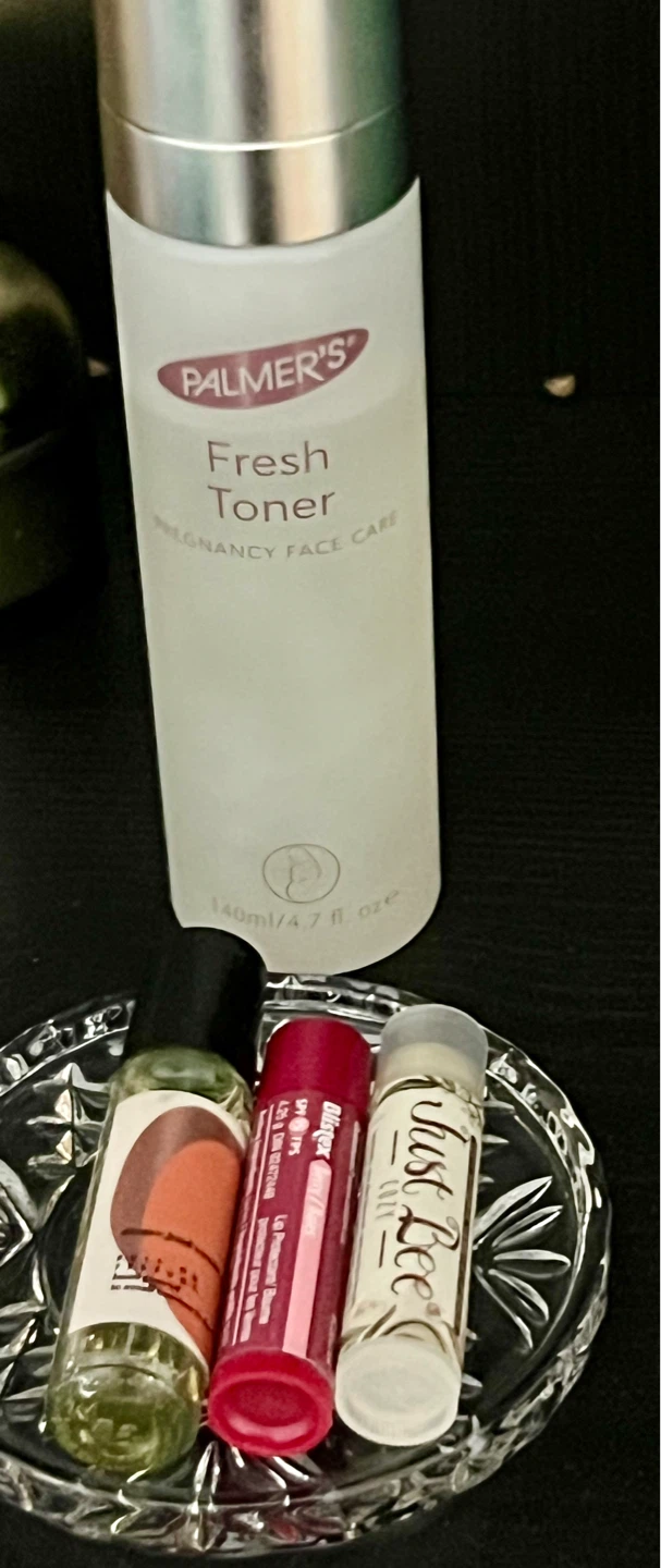 Beauty Bundle - Palmer’s Toner, ‘Vacation’ Perfume, 2 Lip Balms - photo 4