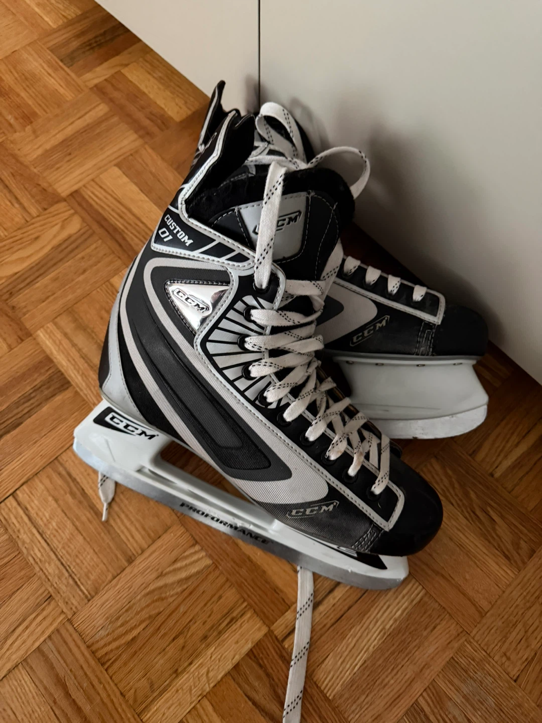 CCM Custom 01 Hockey Skates