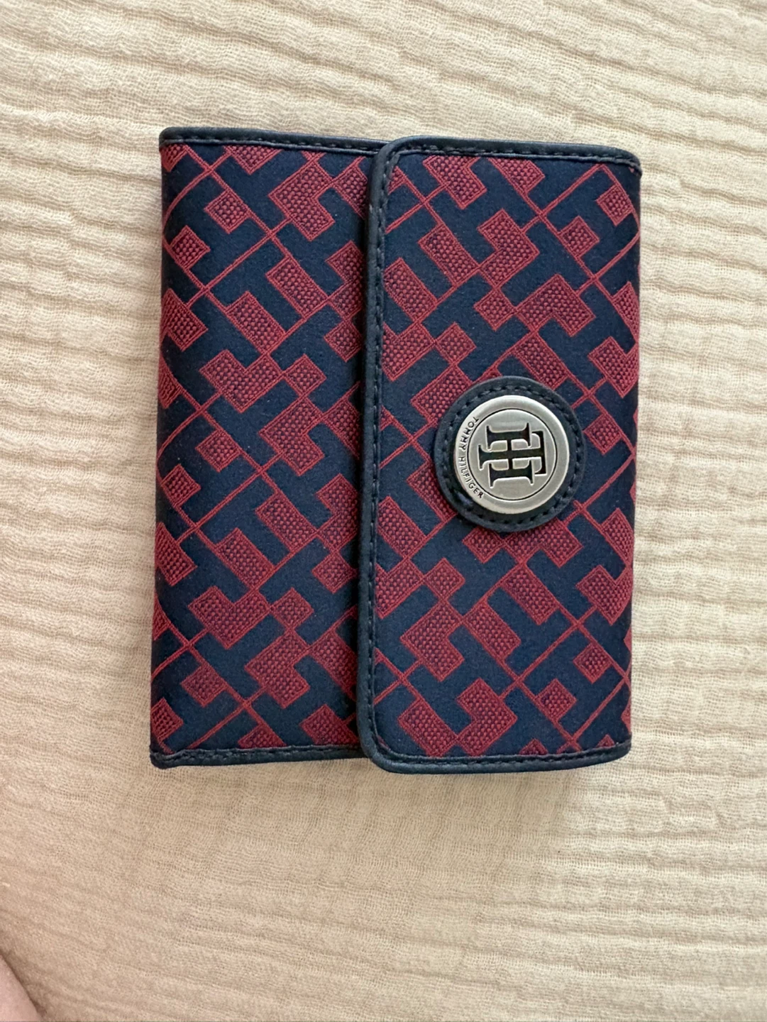 Tommy Hilfiger Women's Wallet