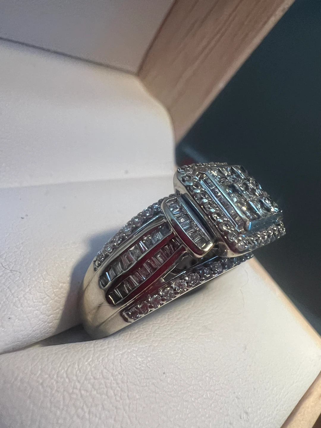 10 k Diamond Cluster Ring
