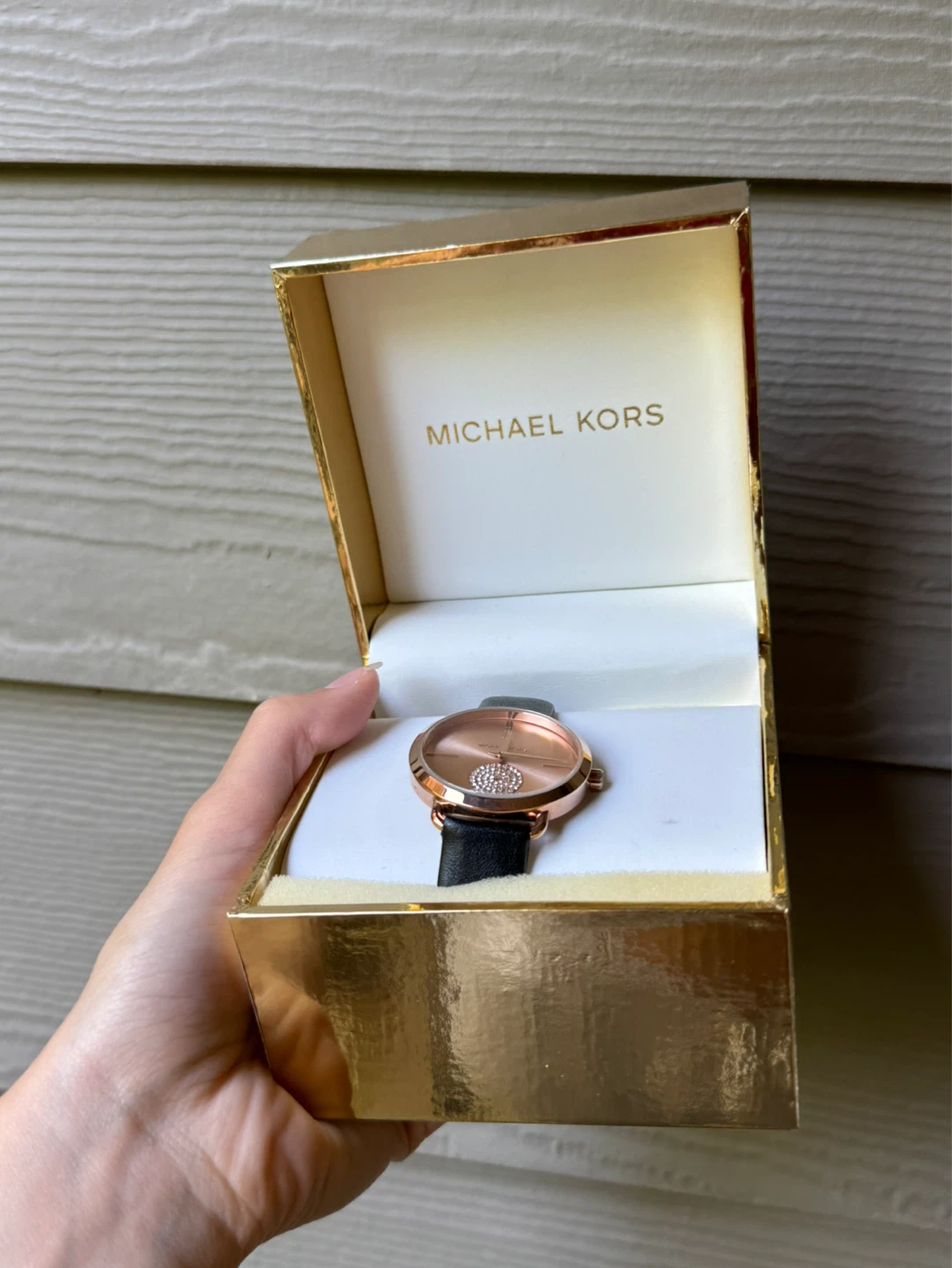 Michael Kors Rose Gold Watch - Never worn in original box! - photo 4