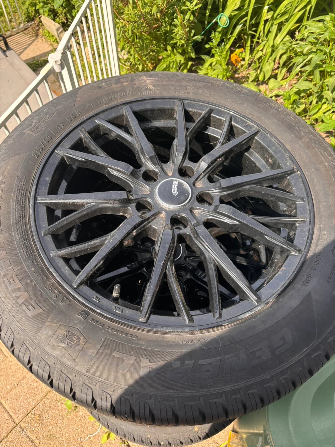General Tire 215/60 R17 - photo 2