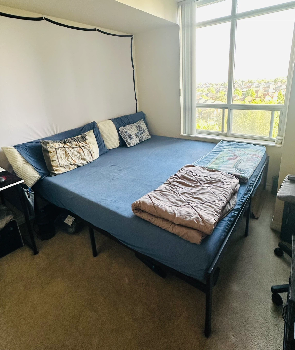 King-Size Bed + Mattress - 250$