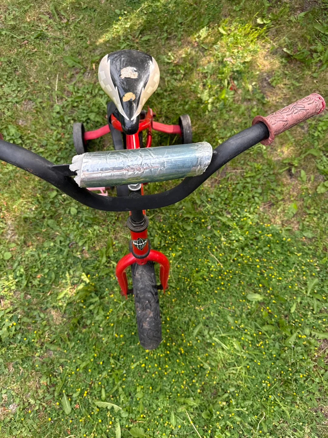 Free Red "McQueen" Tricycle - photo 2