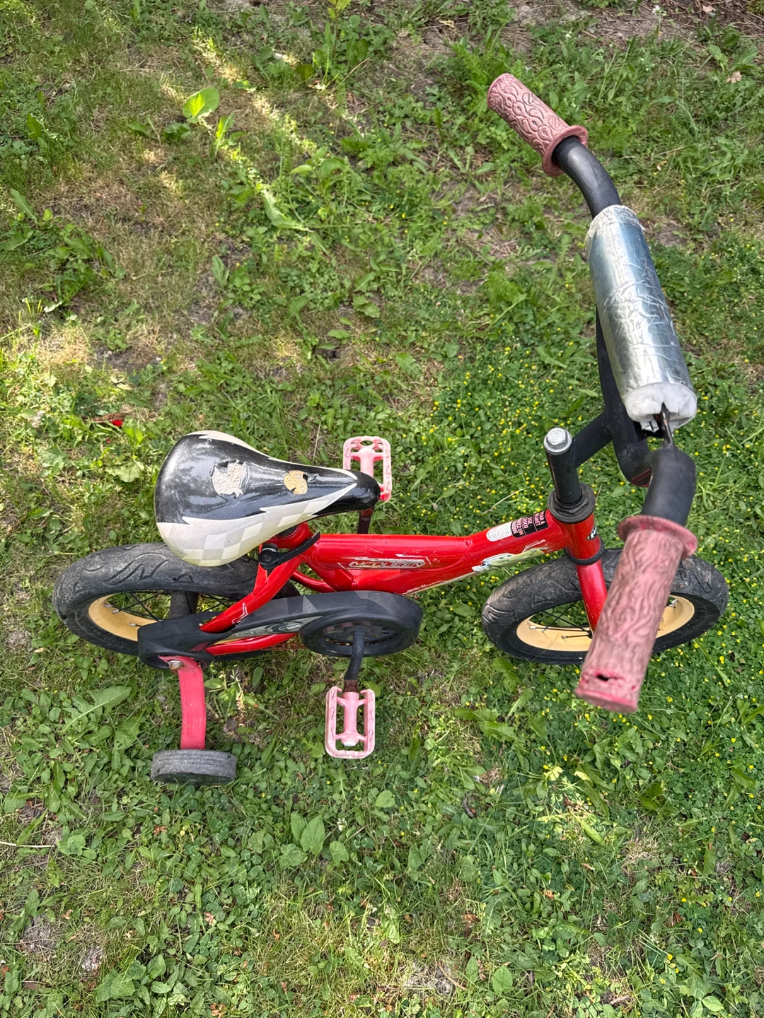 Free Red "McQueen" Tricycle