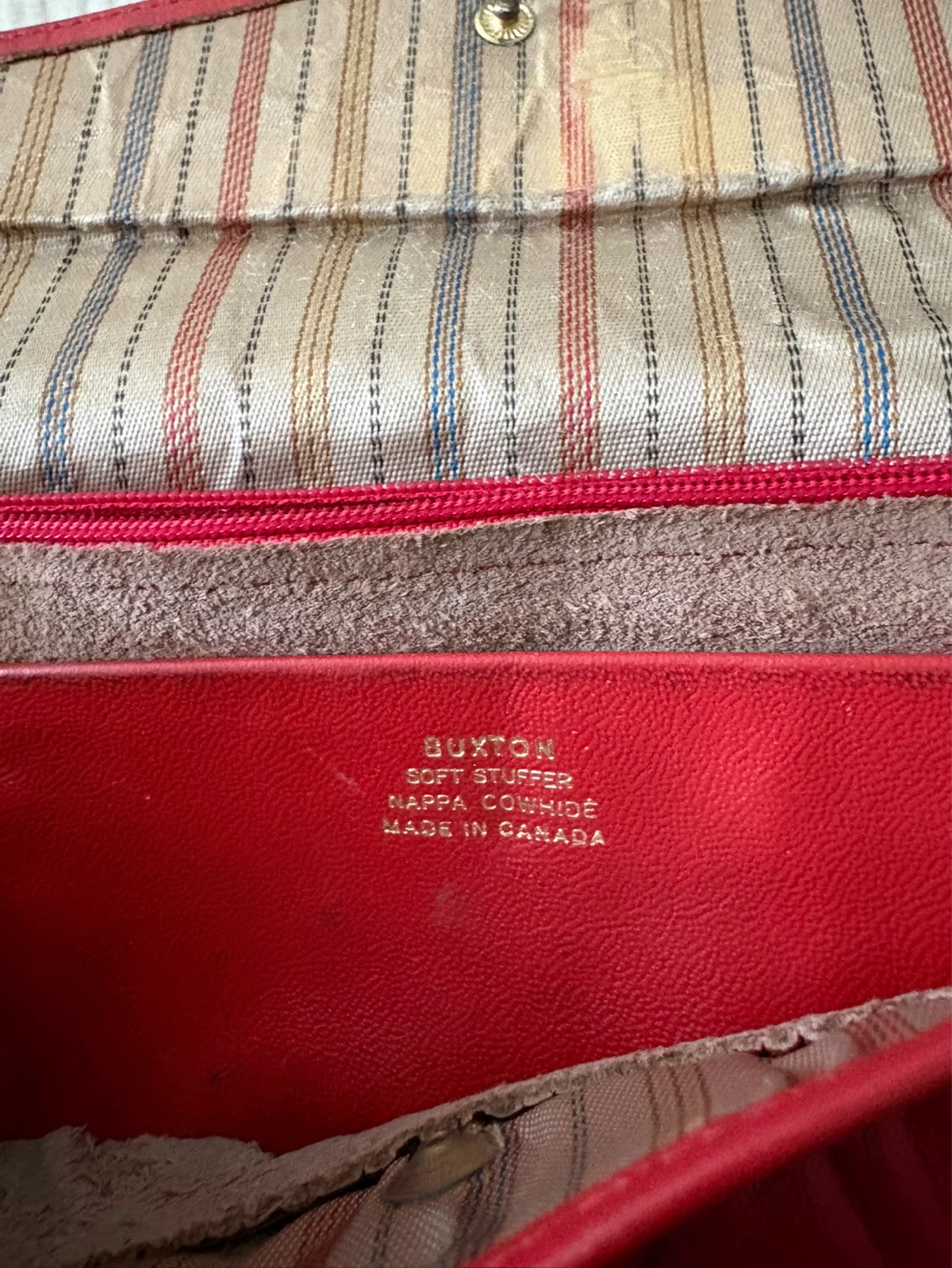 Buxton Red Leather Clutch Purse - photo 2