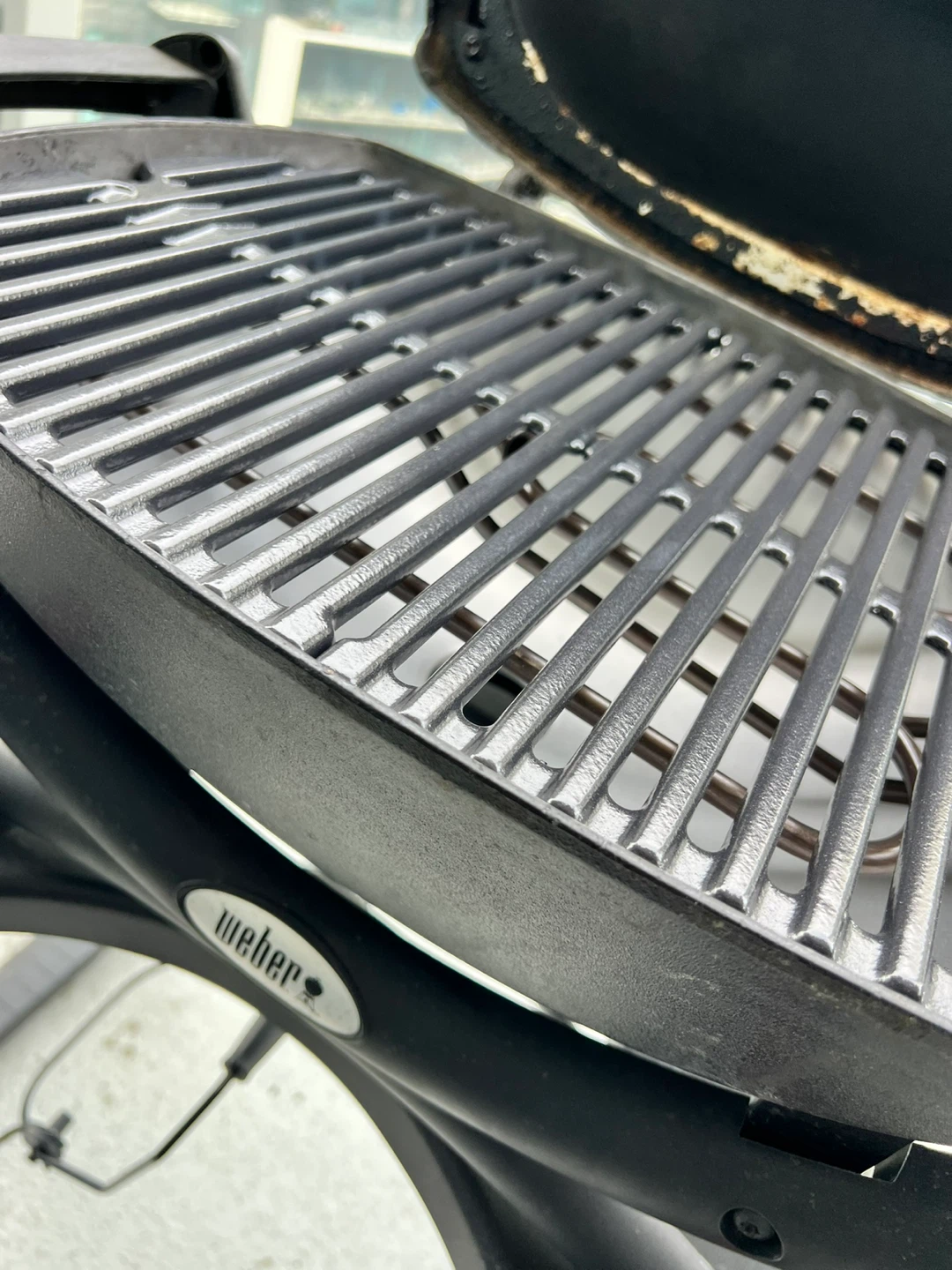 Weber Q1400 Portable BBQ Grill - photo 4