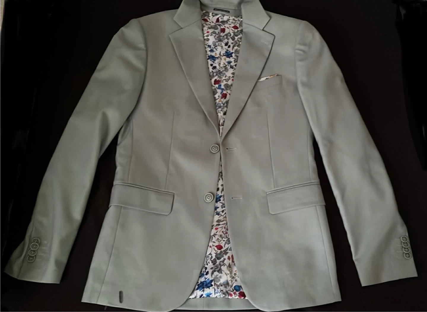 Light Green Suit Jacket and Pants