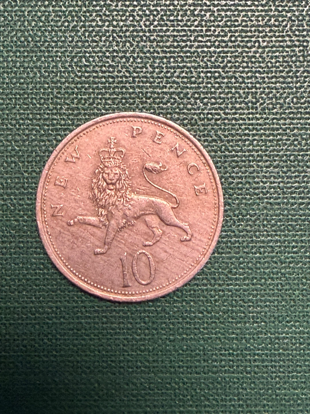 1980 10 New Pence coin - photo 2