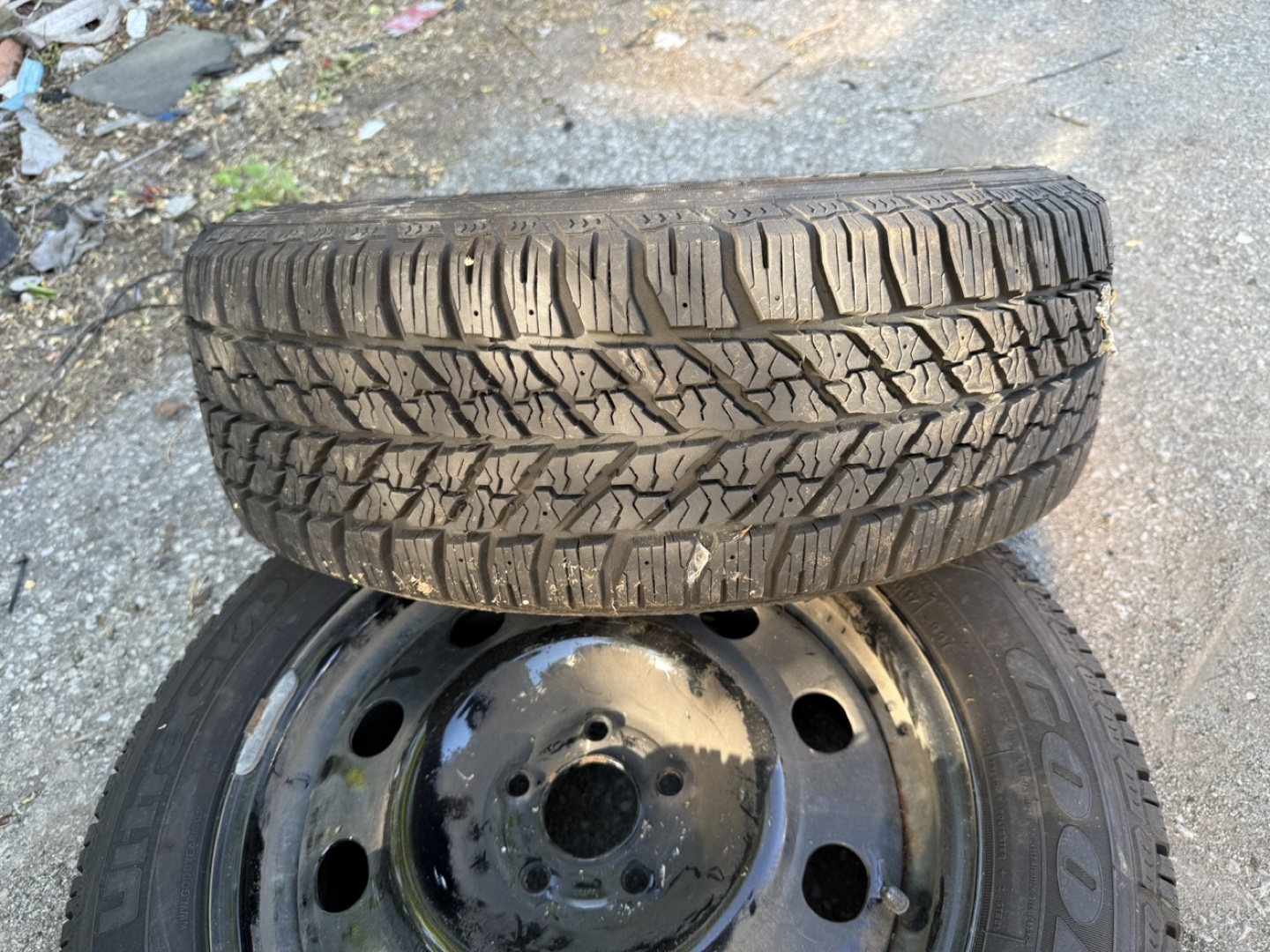 Goodyear Winter Tire with ford Steel Wheel - photo 2