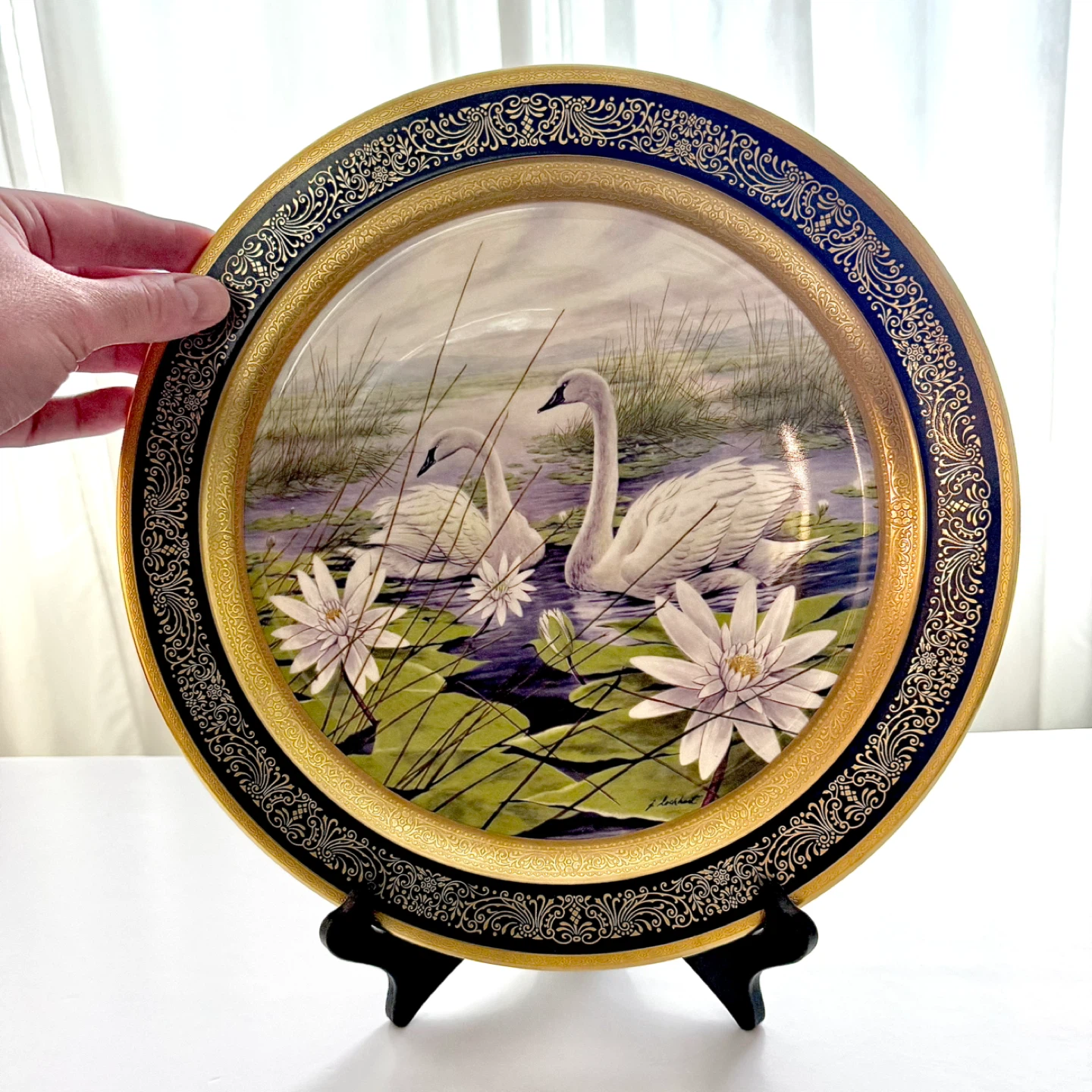 13” Pickard swan decorative plate - photo 5