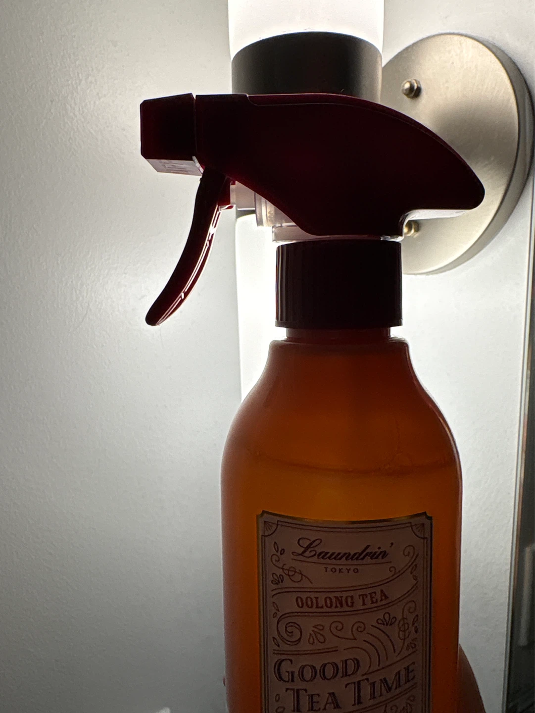 Laundrin' Fabric Mist - Oolong Tea Scent - photo 4