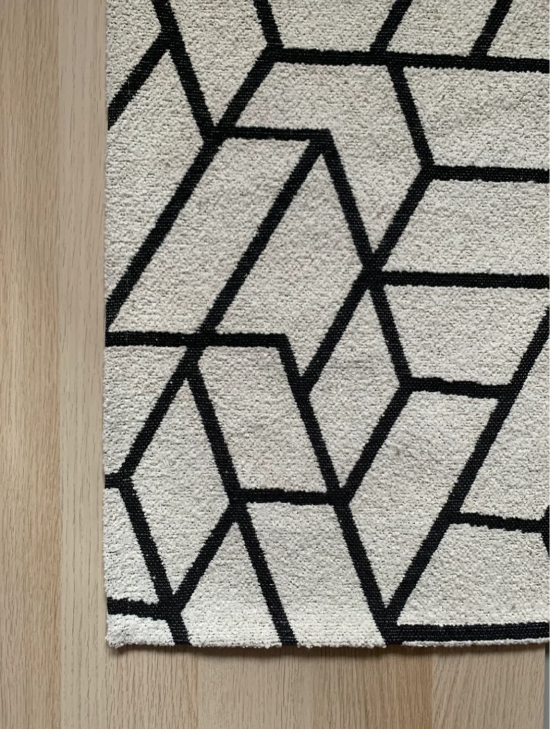 Accent Rug - photo 2