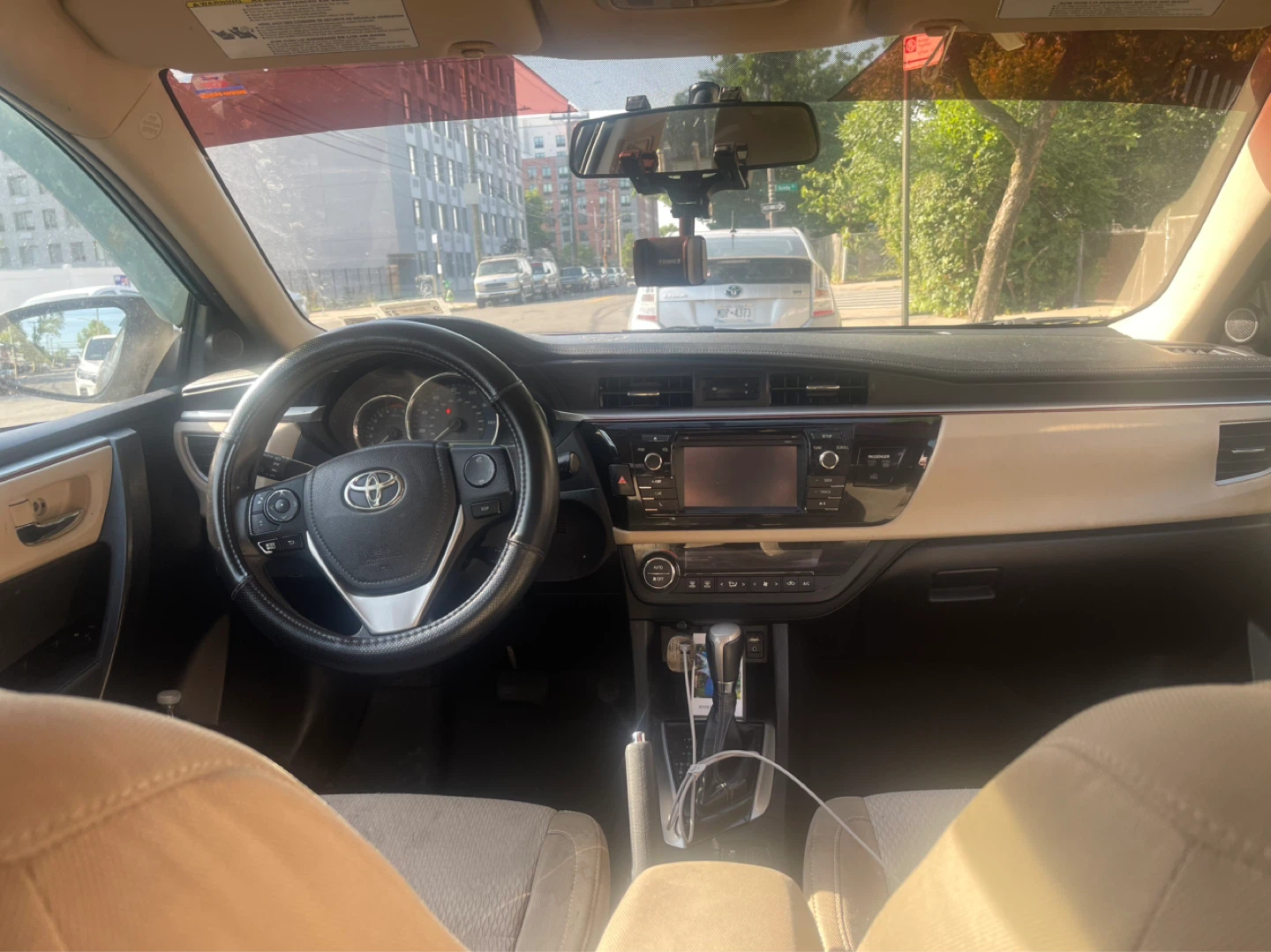 Black Toyota Corolla LE Sedan - photo 3