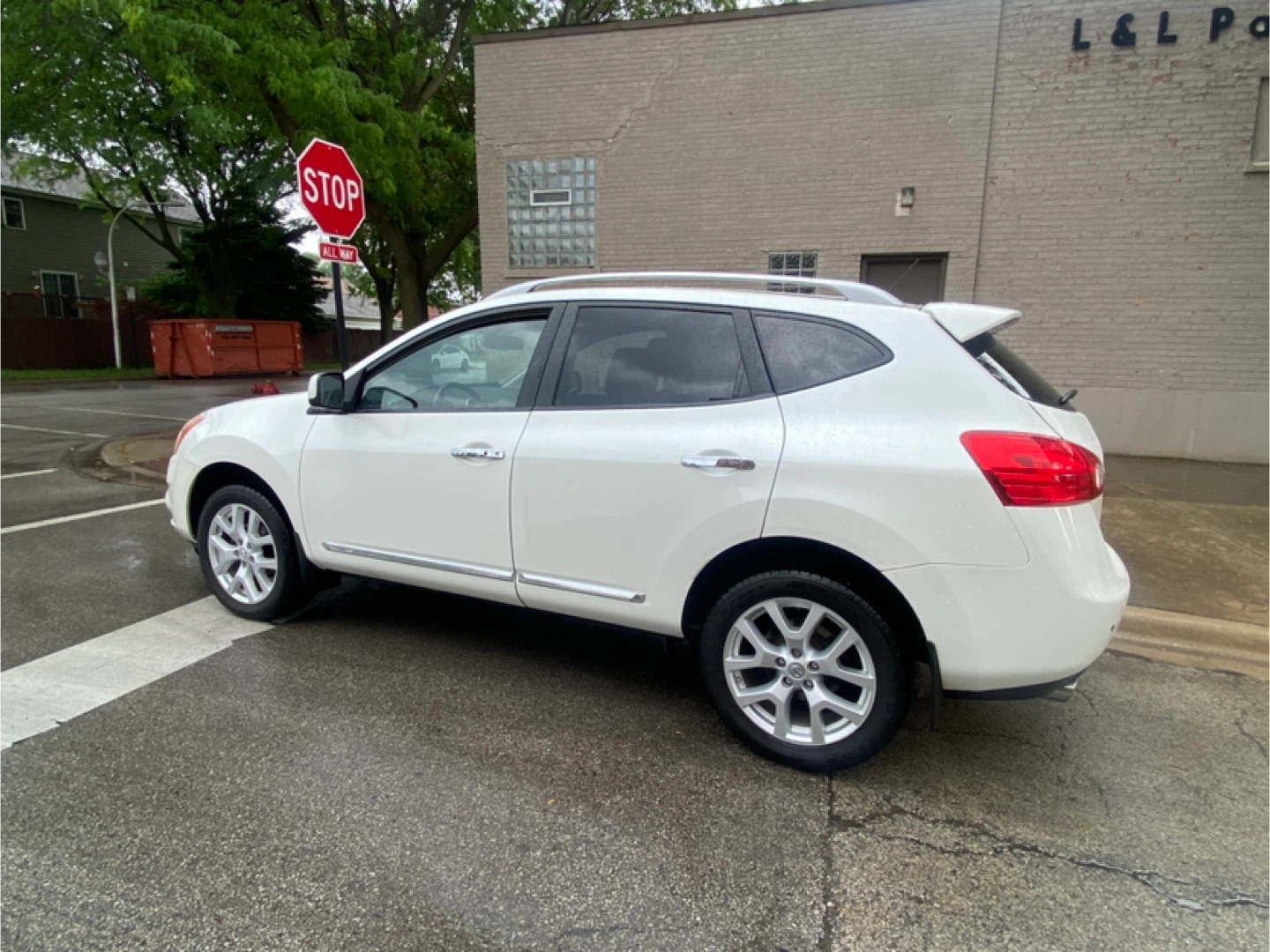 2011 NISSAN ROGUE SL $5000 - photo 2