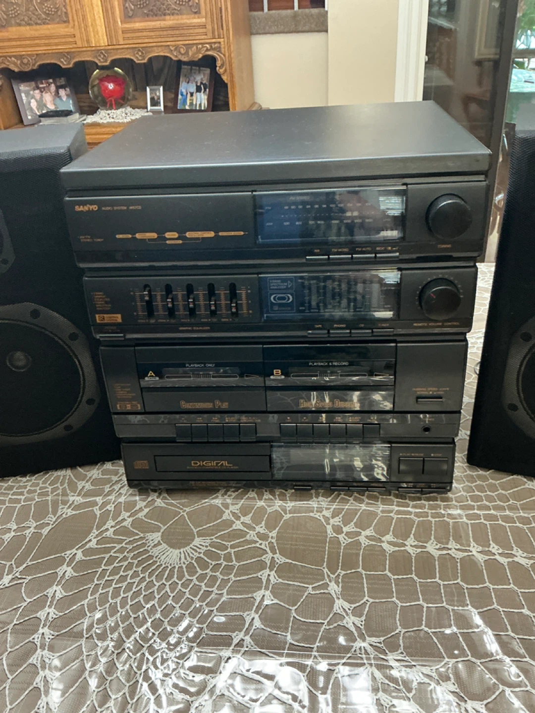 Sanyo Stereo System with Speakers - photo 4