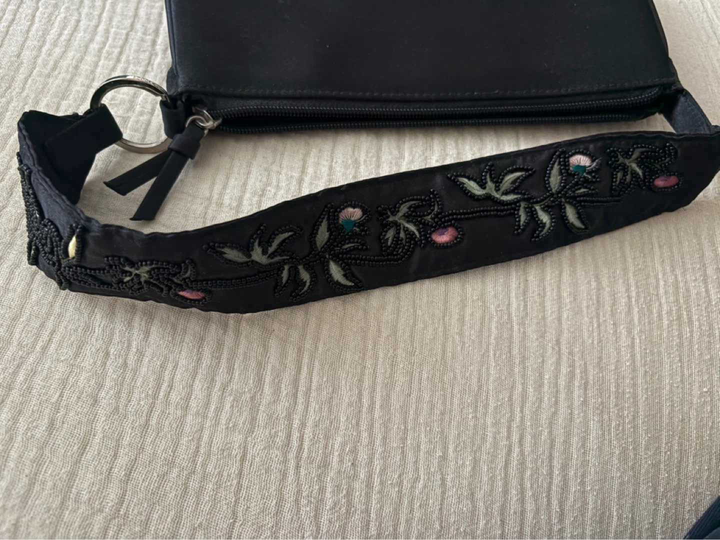 XOXO Black Beaded Shoulder Bag - photo 3
