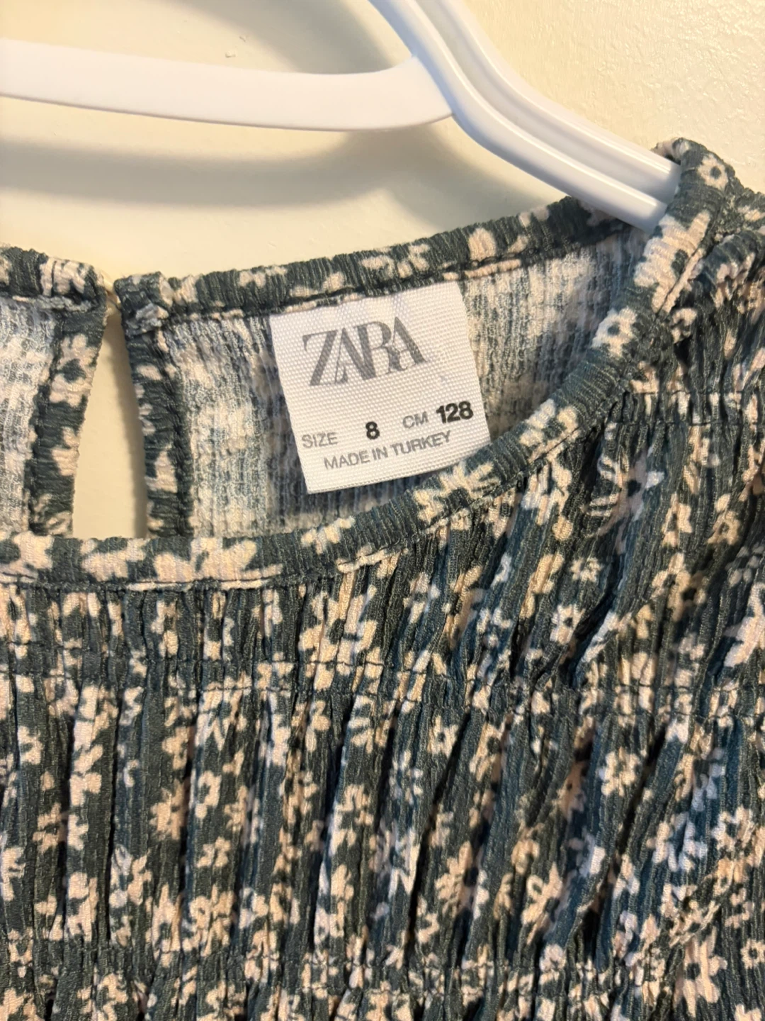 Zara Girls Smocked Floral Dress Size 8 - photo 2