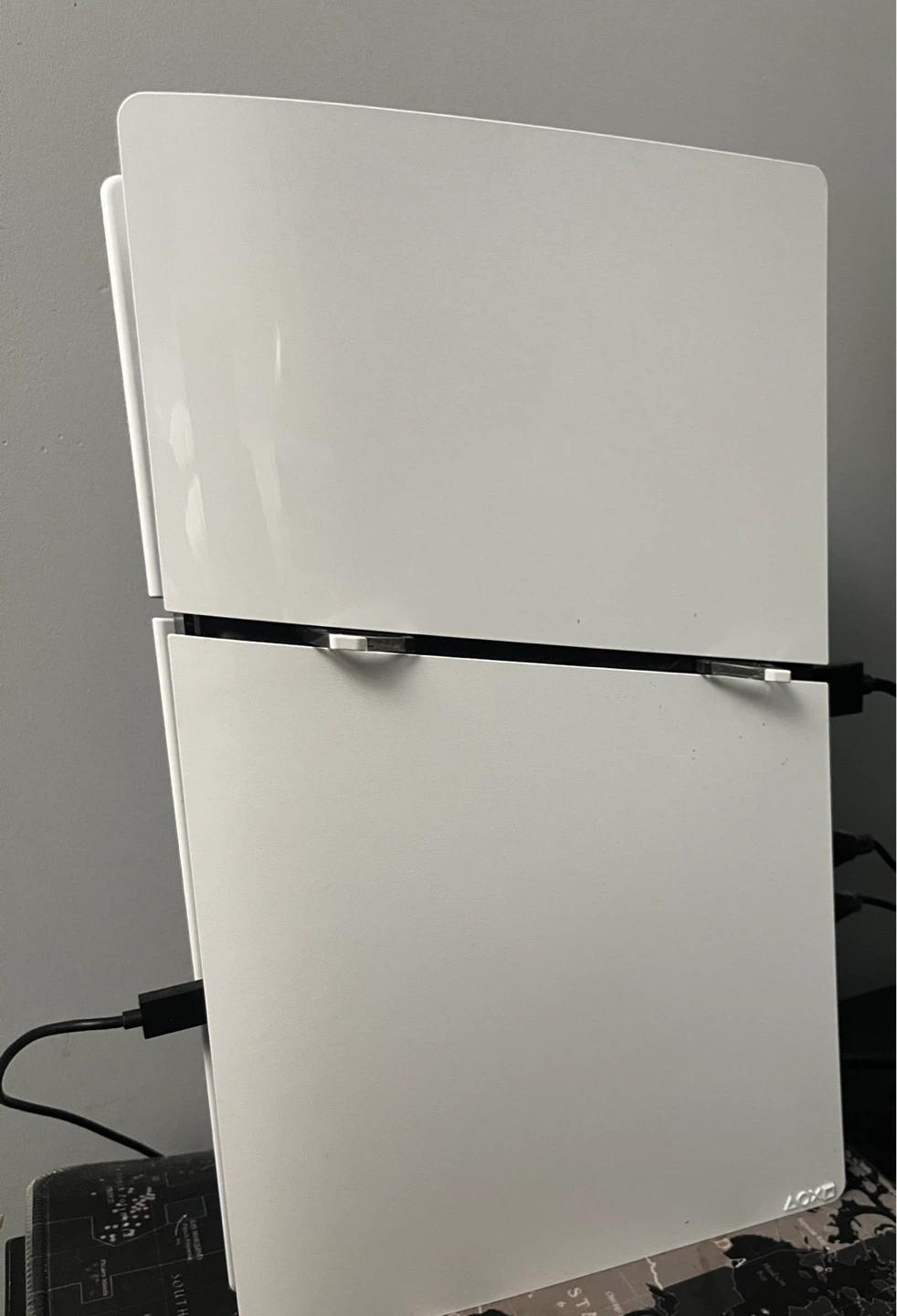 Ps5 Slim digital edition + 2 controllers and a charger
