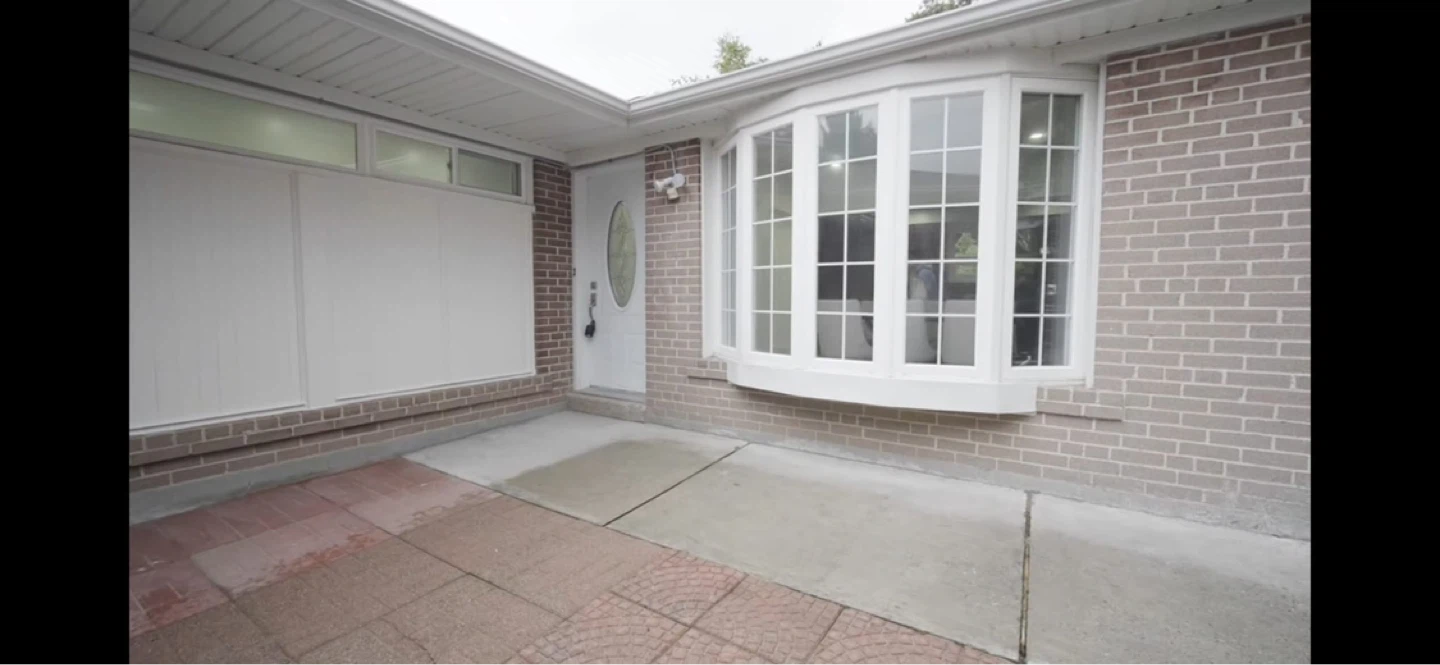 3 Bedroom 2 Bath Rental on Main Floor - photo 2