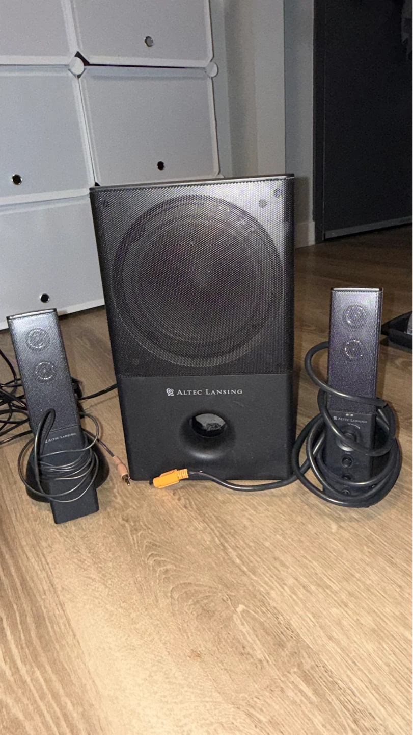 Altec Lansing 2.1 Speaker System