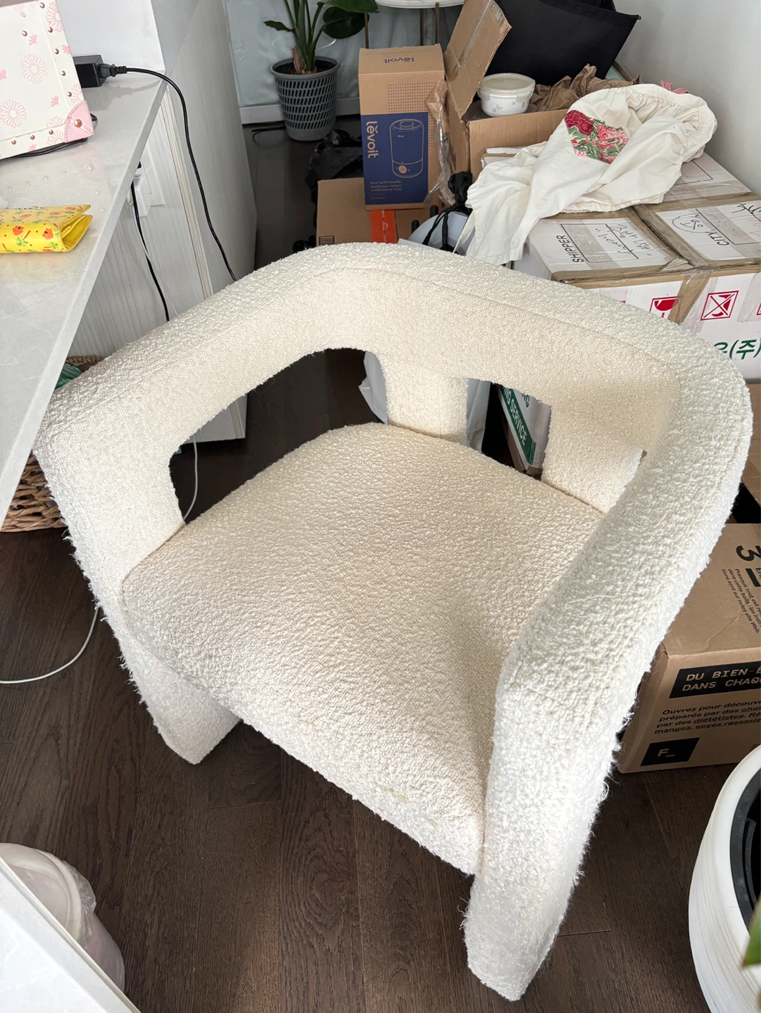 Cream Bouclé Accent Chair - photo 3