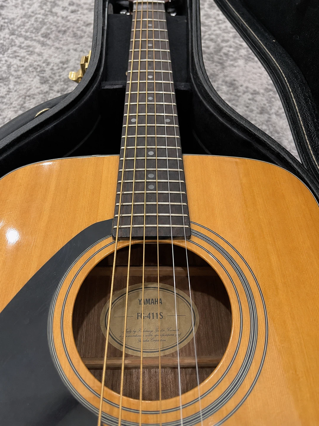 Yamaha FG411S Acoustic Guitar with Case - photo 2