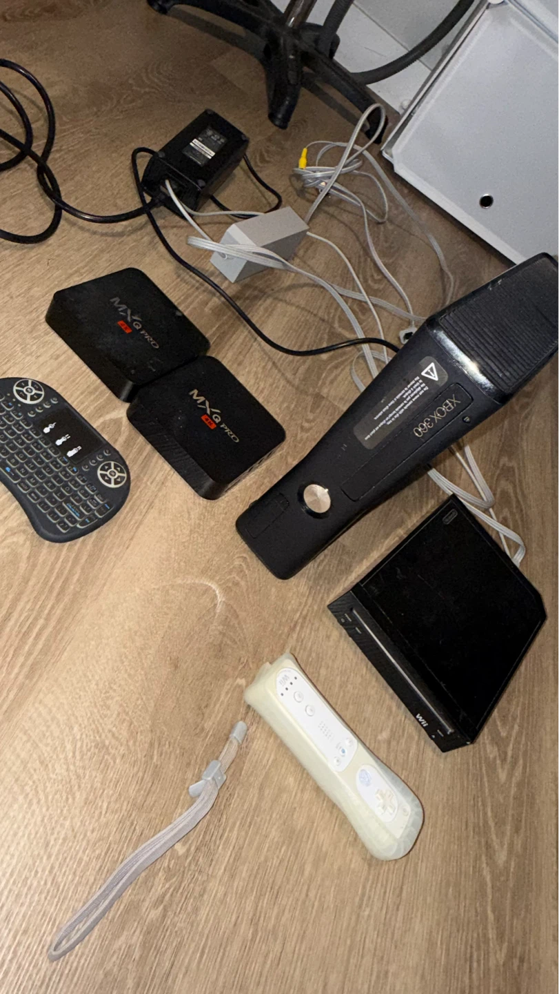 Xbox 360, Wii, and MXQ Pro Media Players