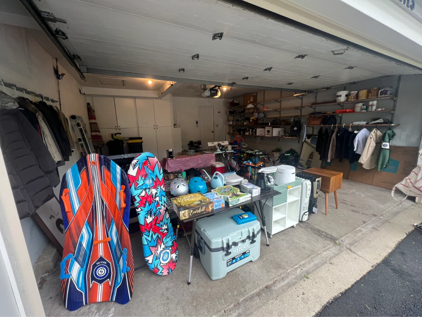 Huge Moving / Garage Sale in Arlington Heights! 📦✈️
