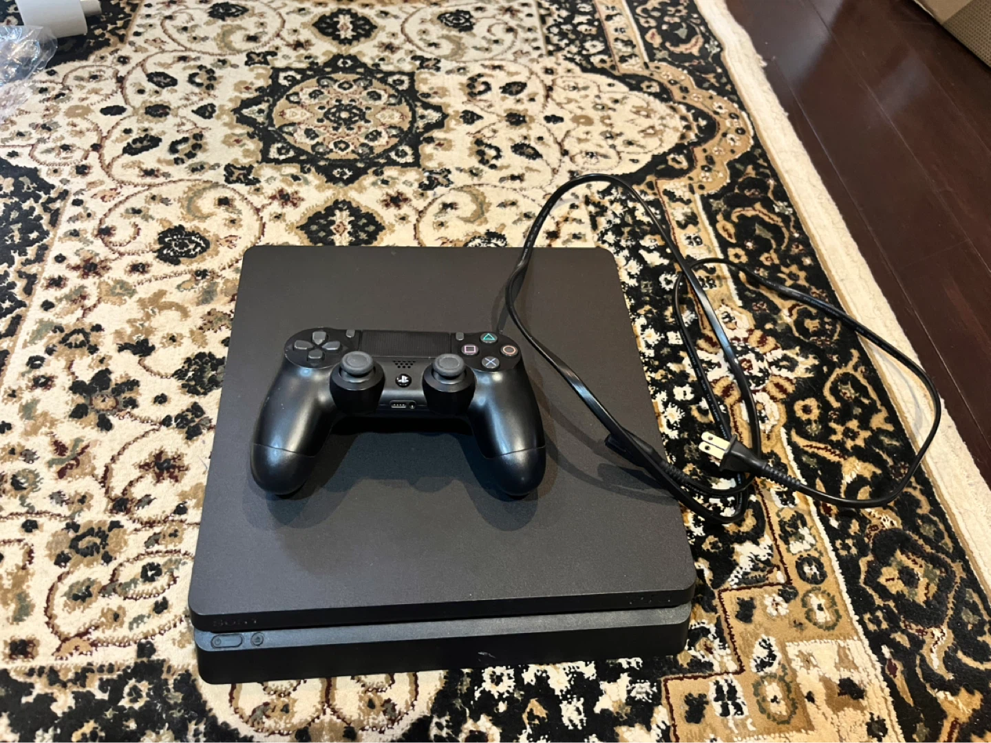 Sony PlayStation 4 Slim Console