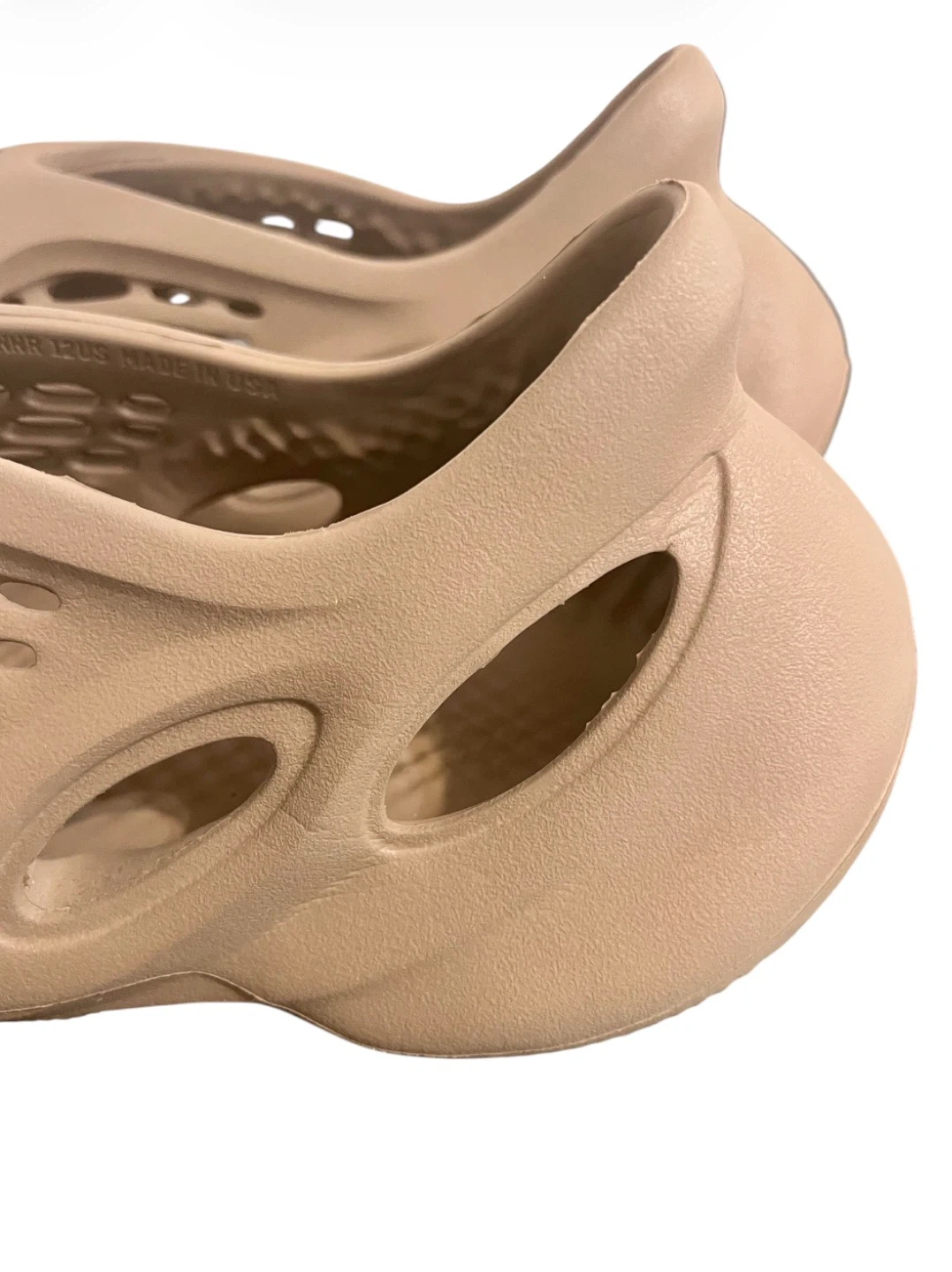 Yeezy Foam Runner – Men’s Size 12 (Beige/Tan) - photo 3
