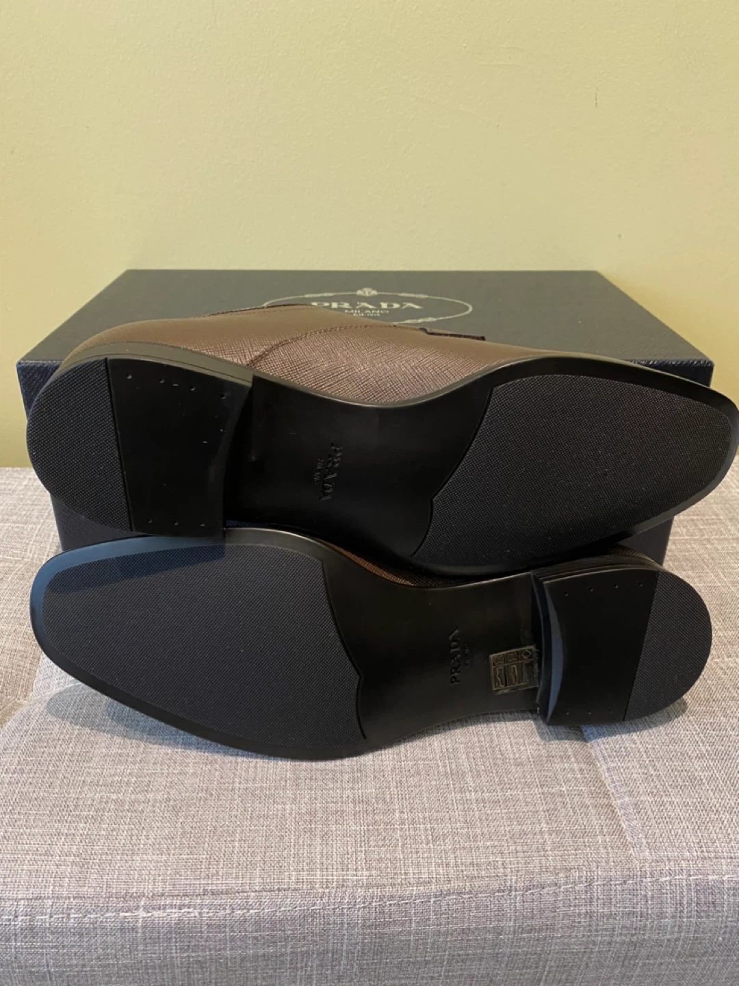 Prada Leather Shoes *NEW* - photo 4