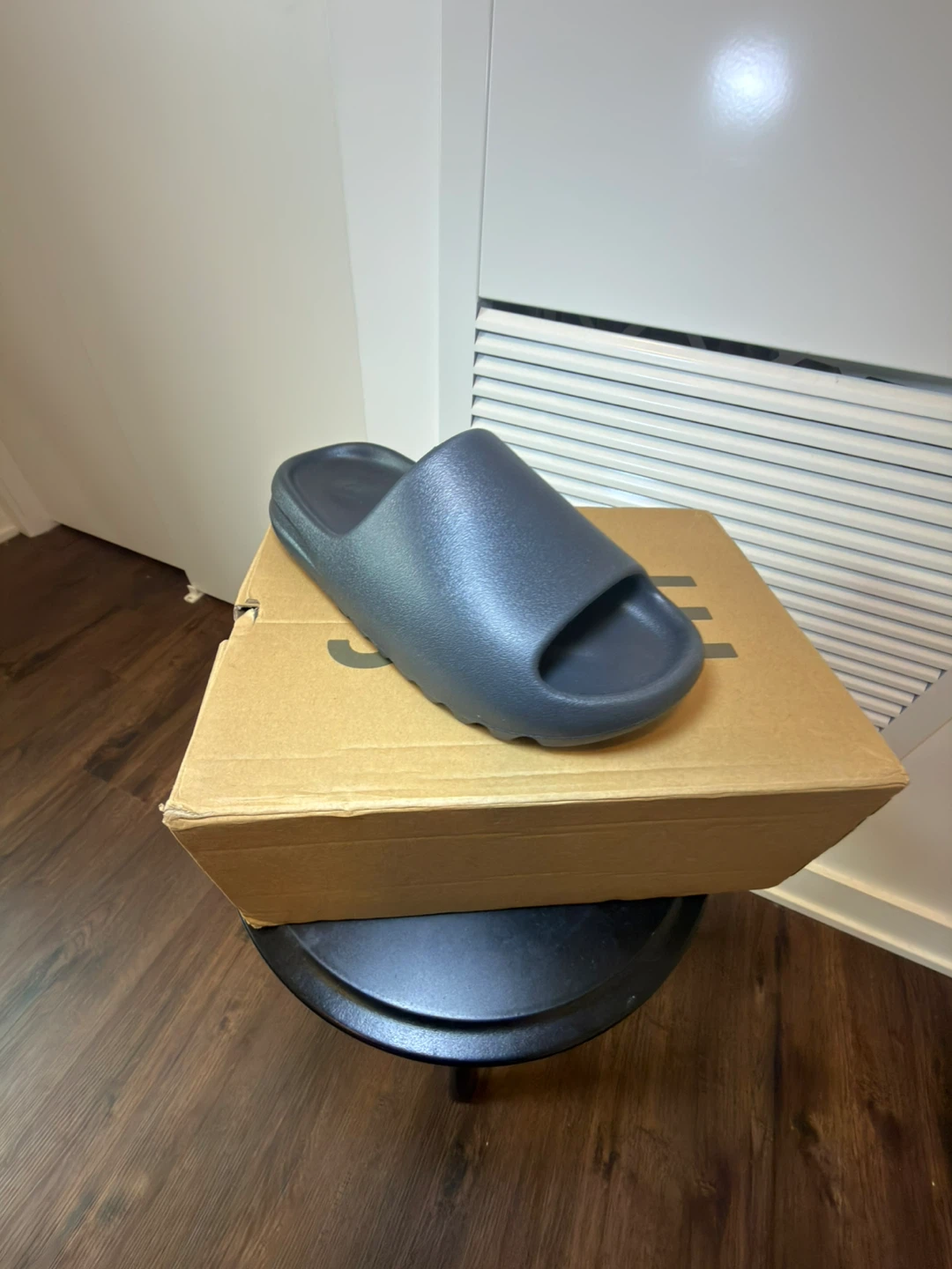 Adidas Yeezy Slides - photo 2