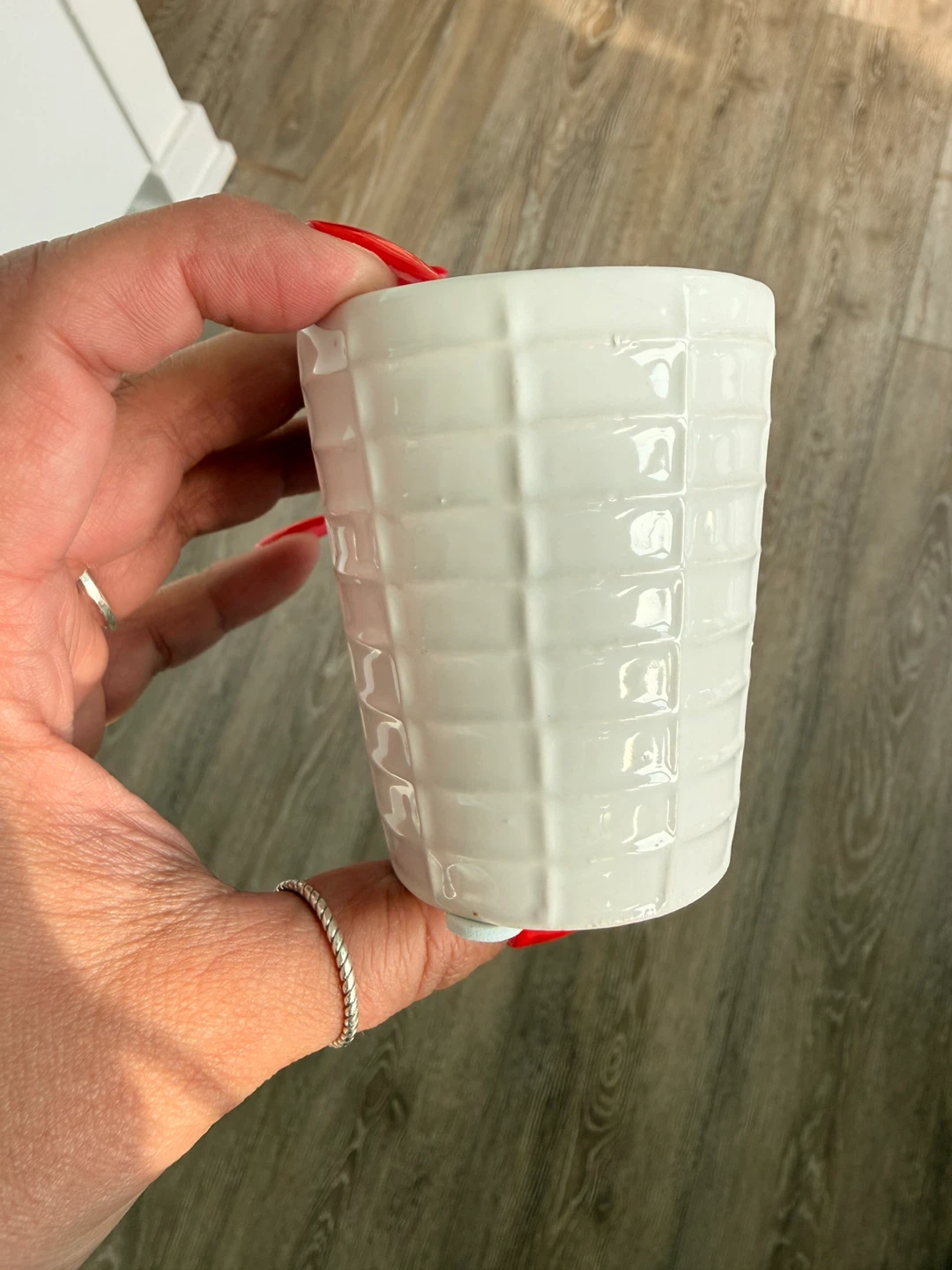 White small Ceramic Planters (Set of 2) - photo 4