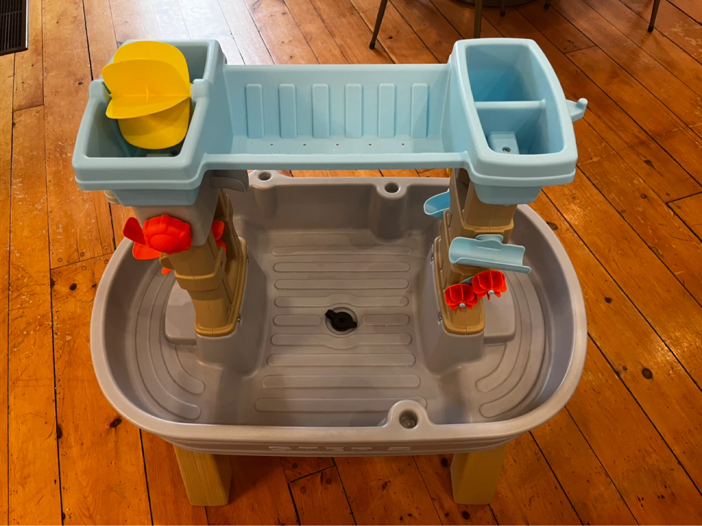 Step2 Water Table - photo 4