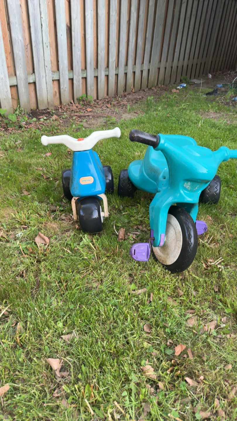 Used Little Tikes Tricycles - photo 2