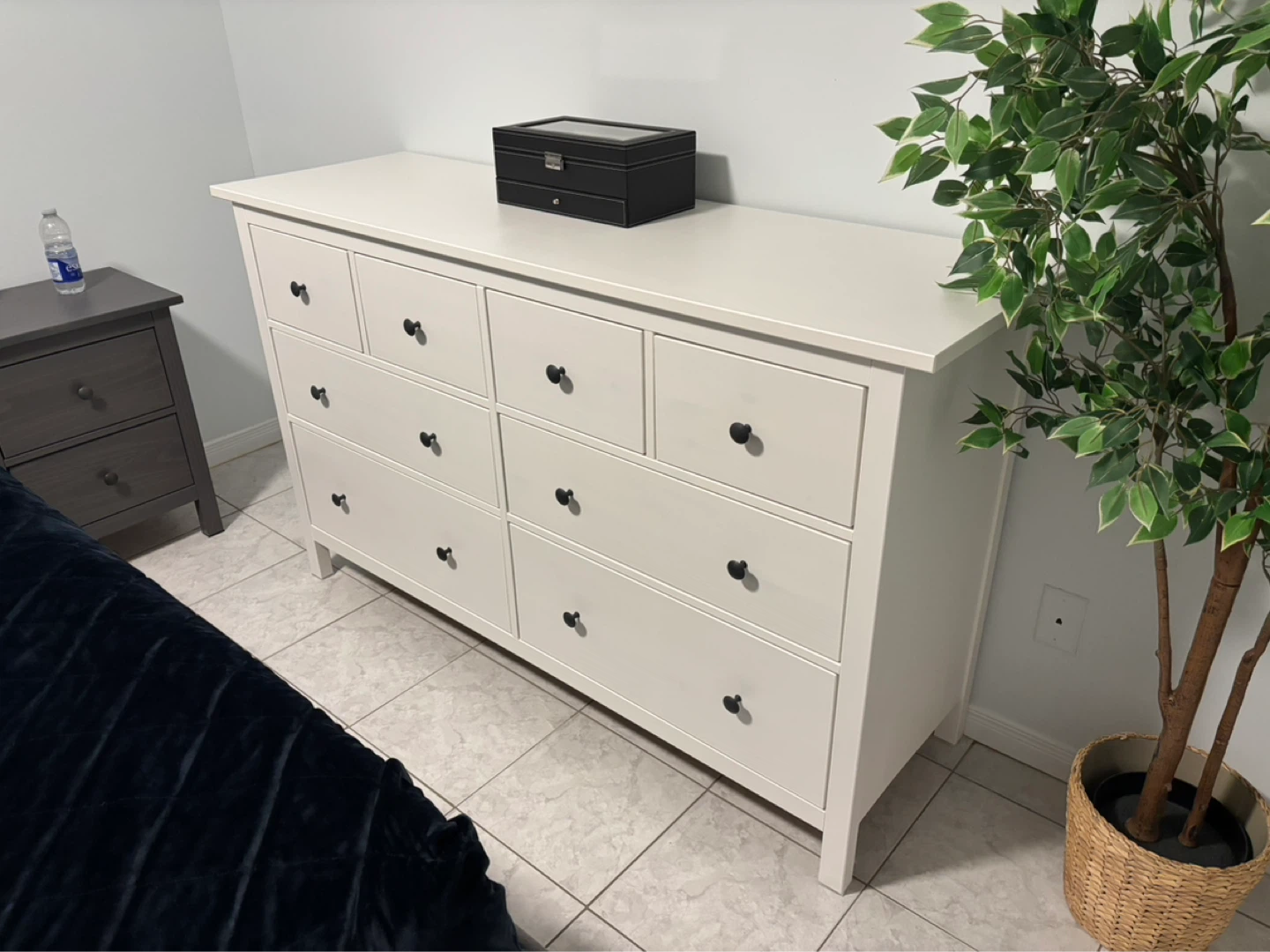 White 9-Drawer Dresser