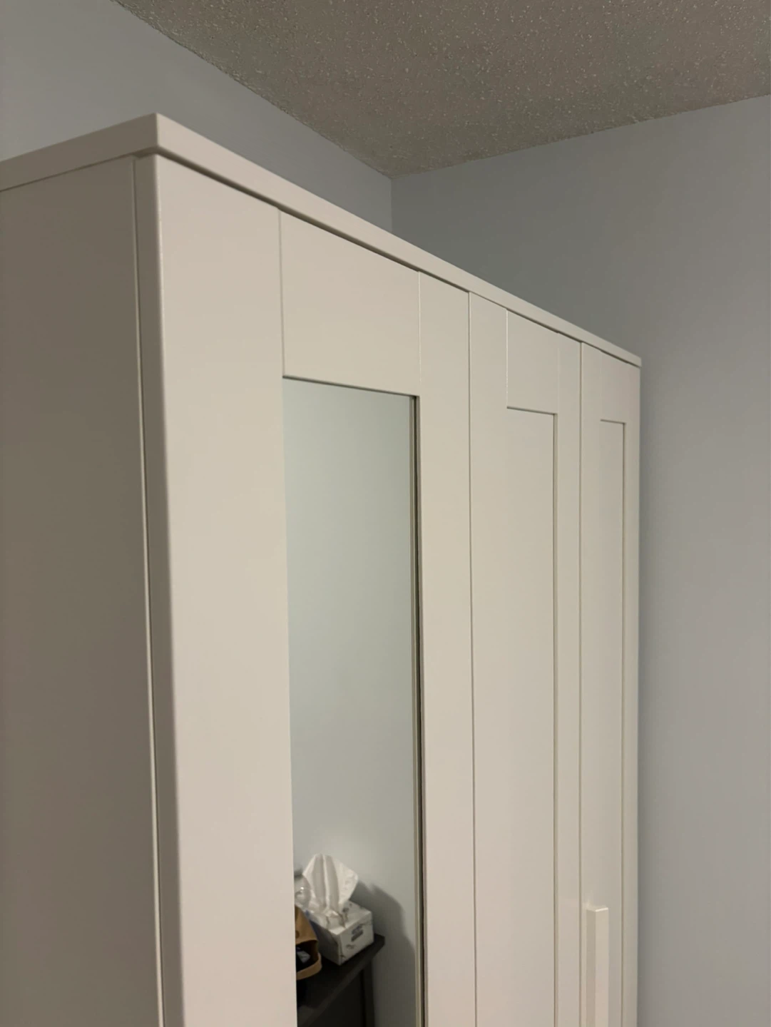 White 3-Door Wardrobe with Mirror - photo 3
