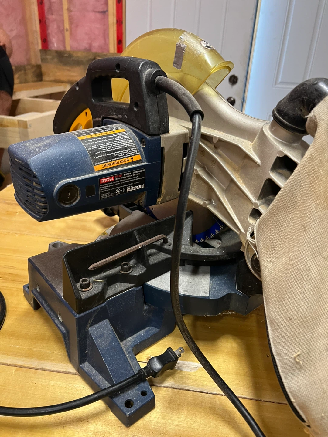 Ryobi 10-inch Compound Miter Saw. Safety guard to be teplacd - photo 2