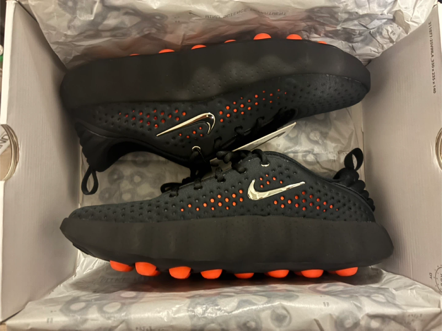 Nike Mind 002 Black size 10 Men’s/11.5 Women’s