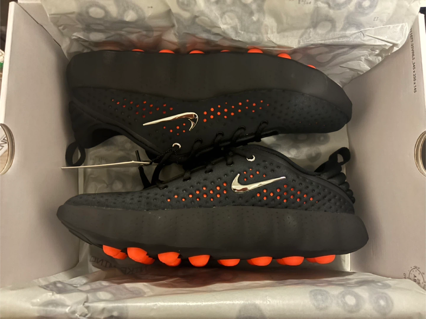 Nike Mind 002 Black size 11 Men’s/12.5 Women’s