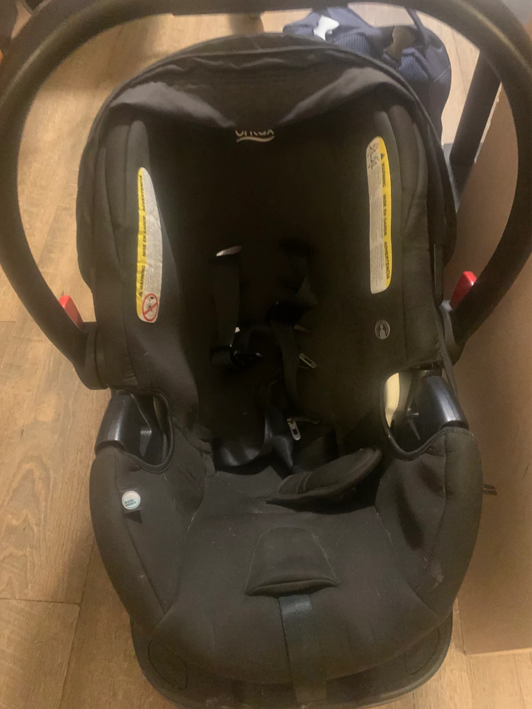 Britax Infant Car Seat - photo 2