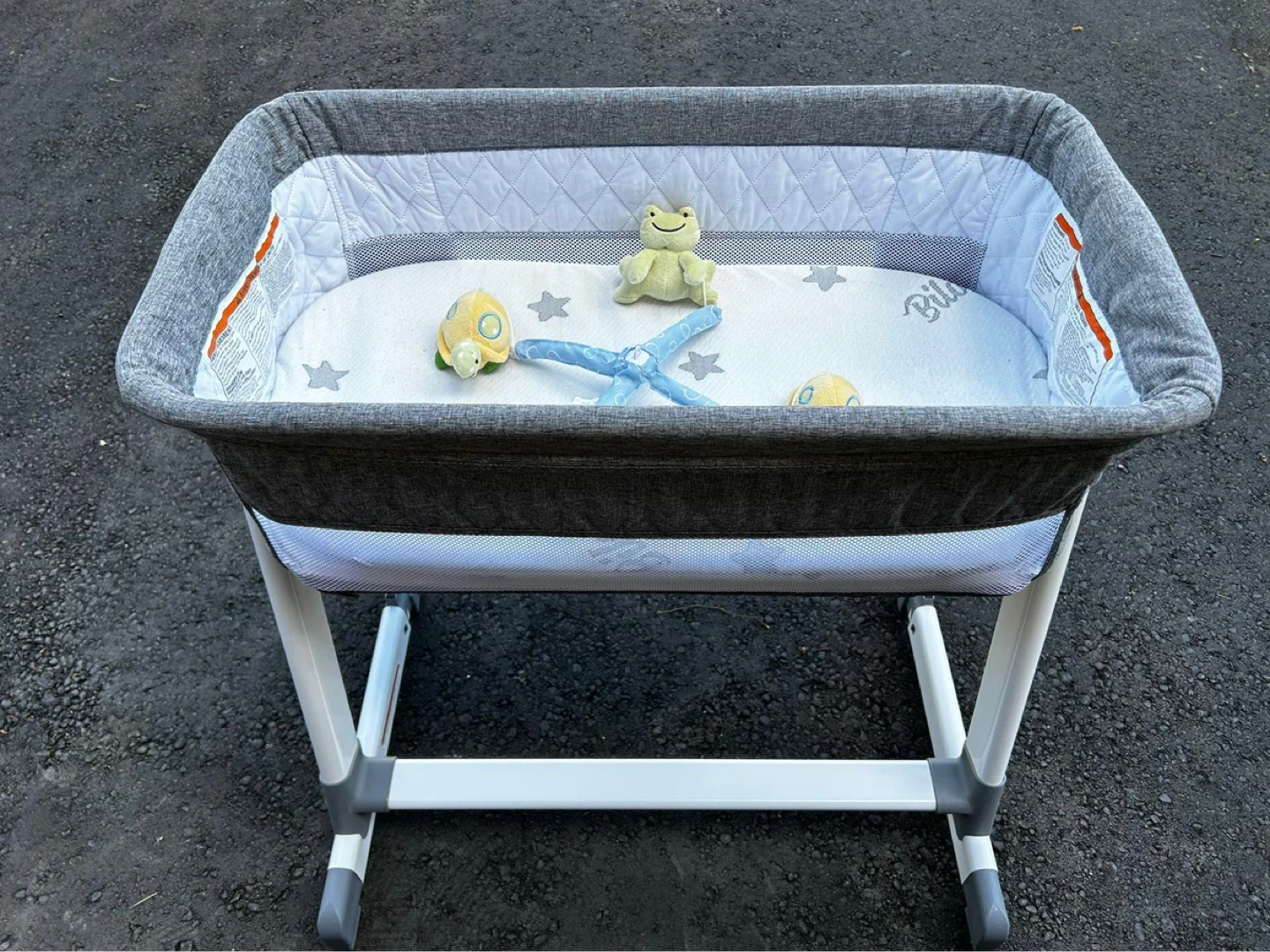 👶 Baby Bassinet w/ Upgraded Mattress | Bedside Sleeper | New ⭐