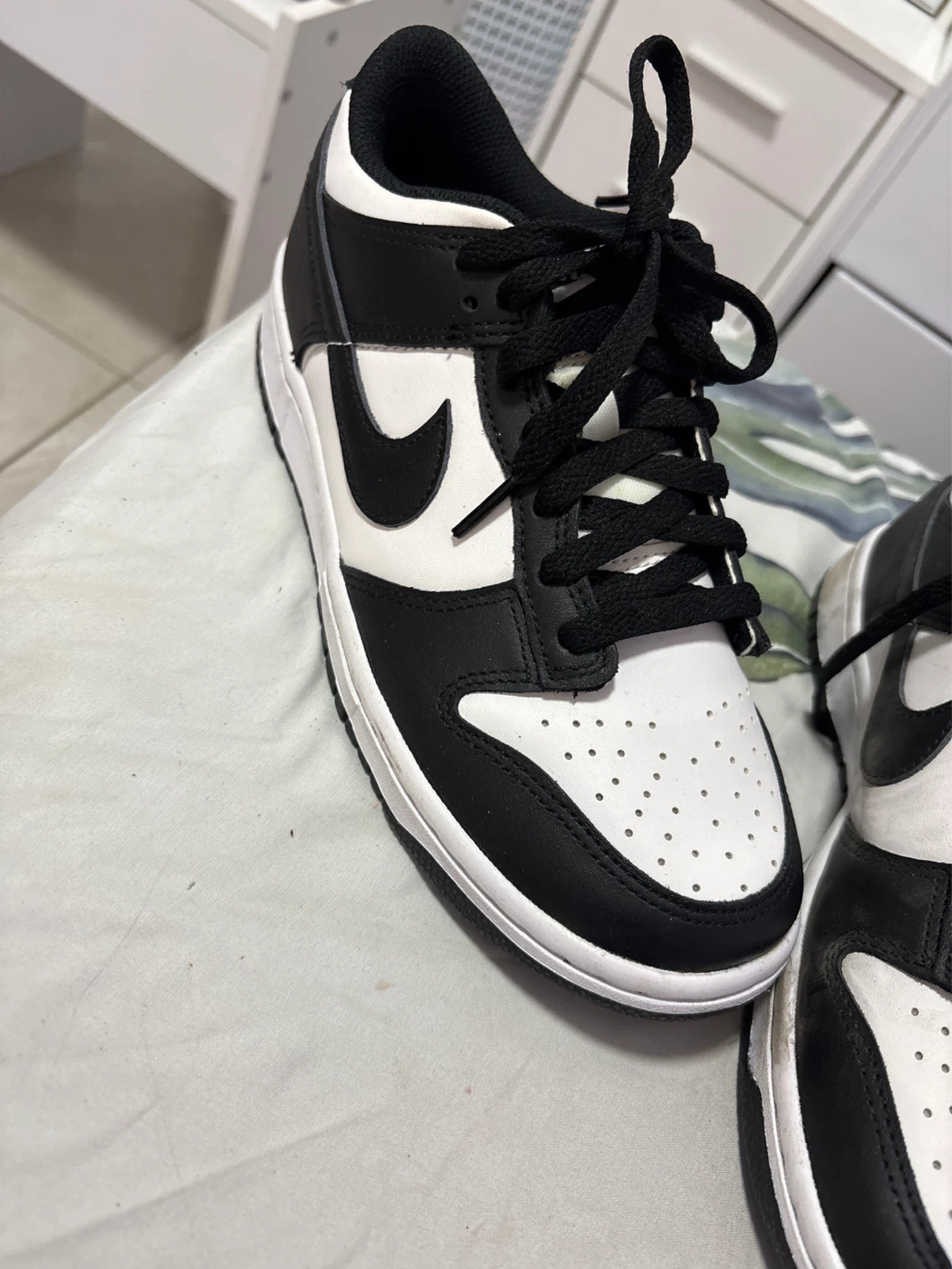 Nike Dunk Low Boys Size 7Y - photo 3