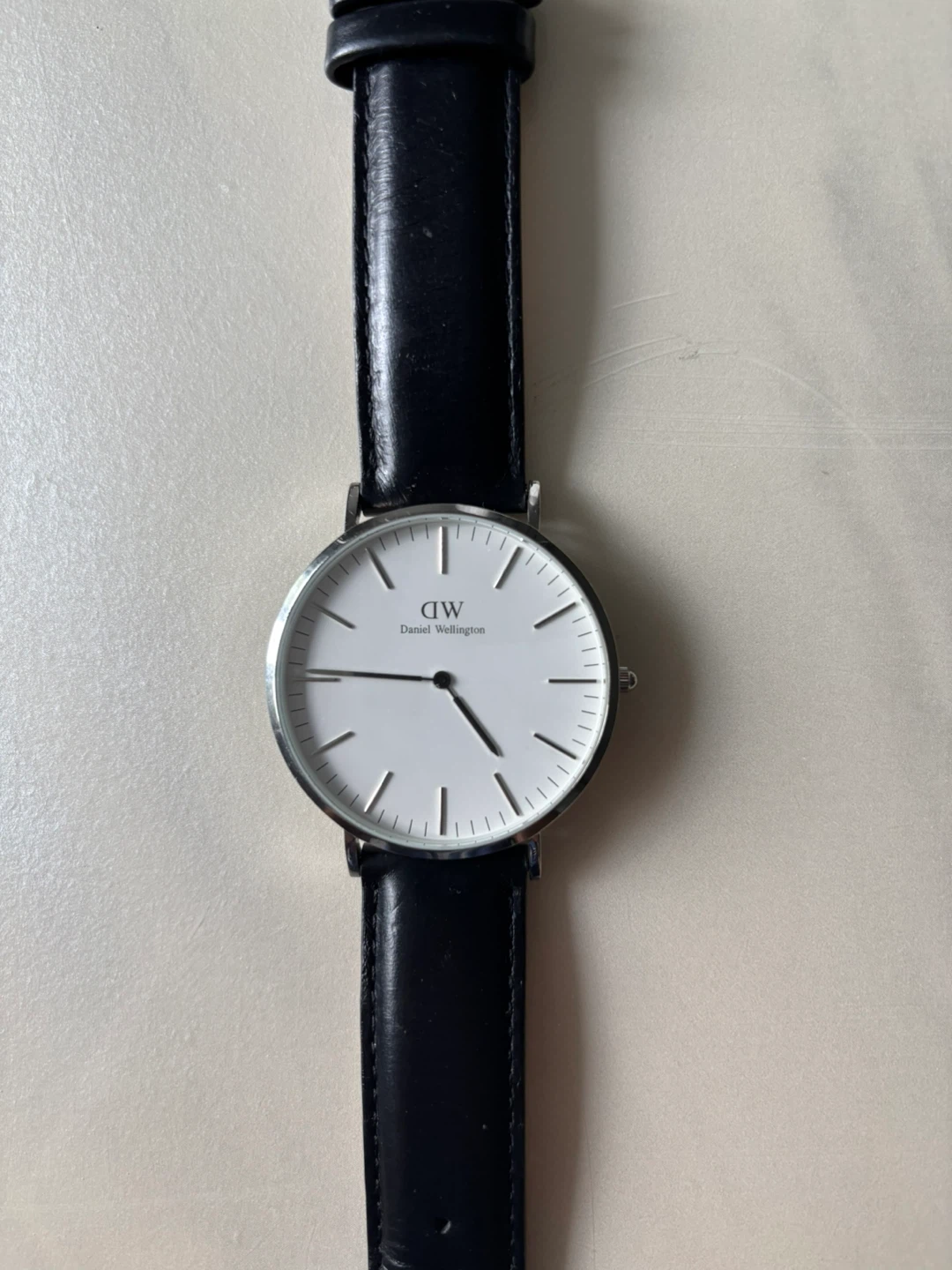 Daniel Wellington Classic Sheffield watch with black strap