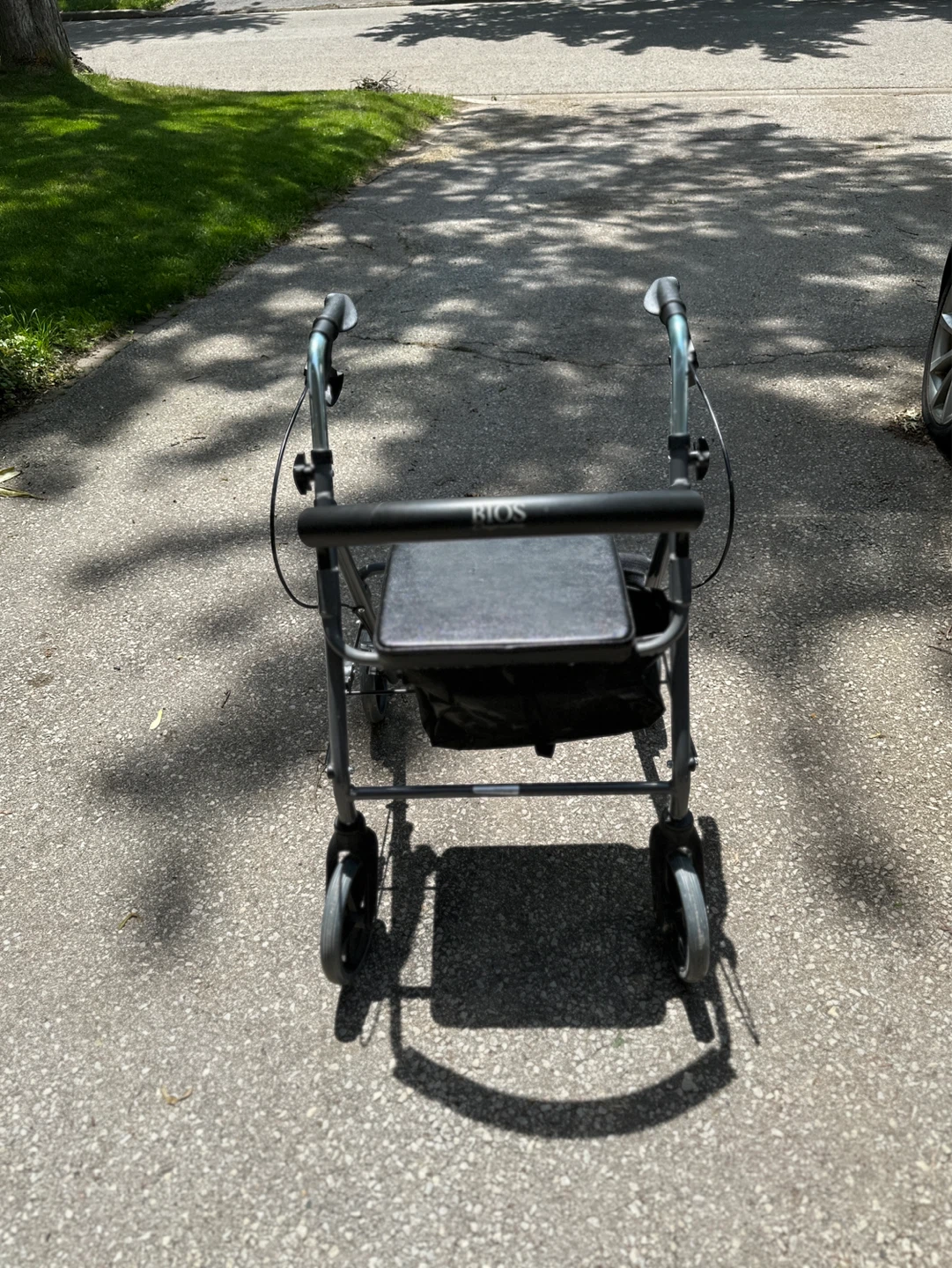 BIOS Walker with Seat and Bag