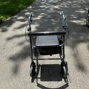 BIOS Walker with Seat and Bag