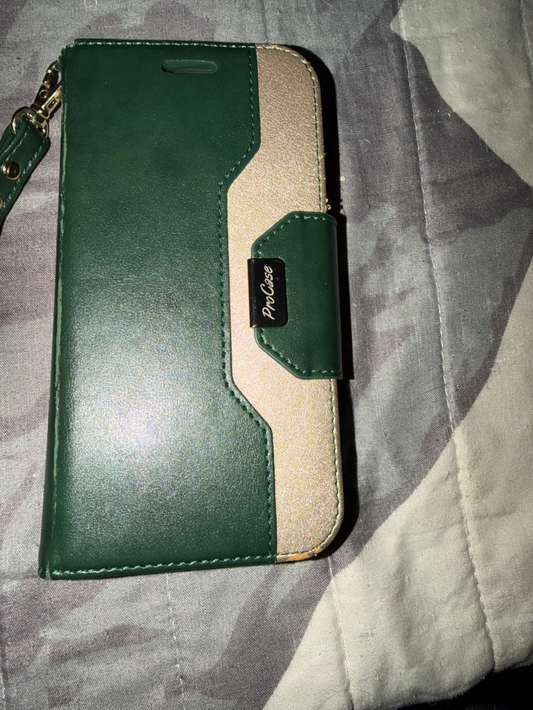 iPhone case with Card Slots and Mirror