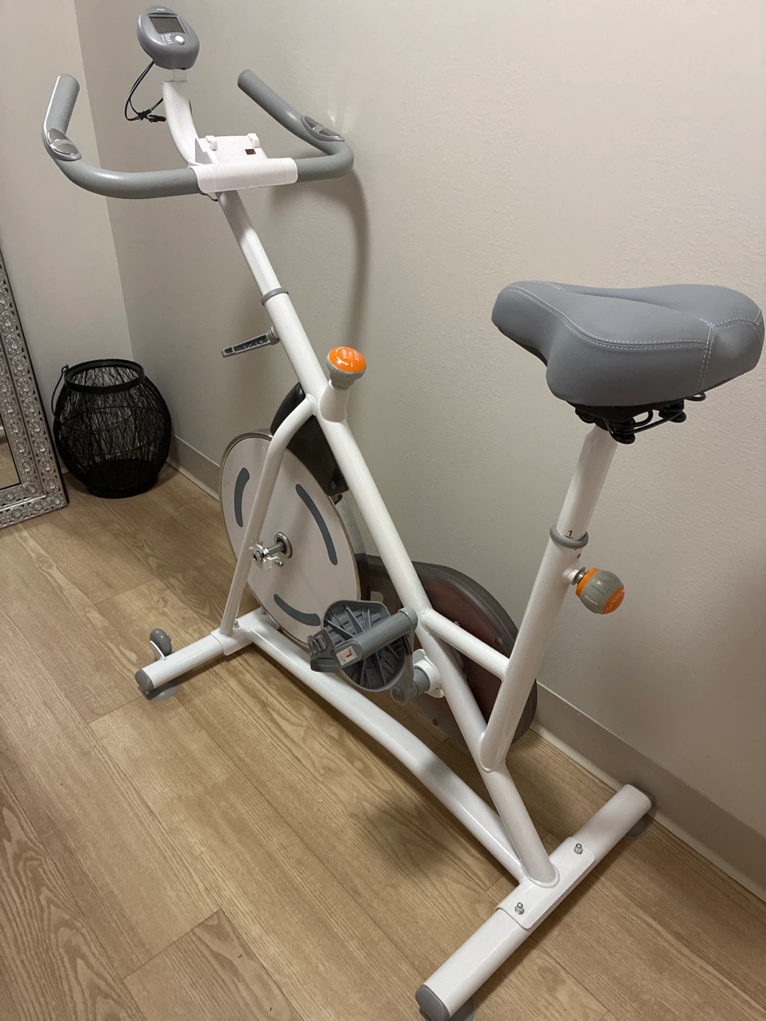 White Exercise Bike - photo 4